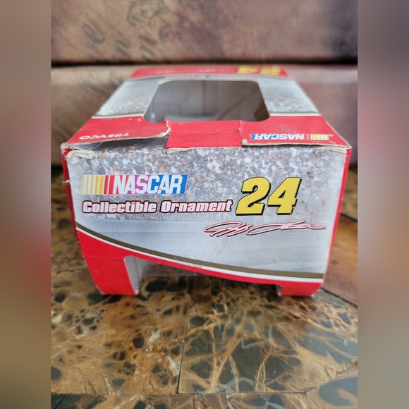 Jeff Gordon Christmas Ornament - Picture 7 of 7